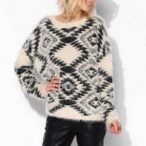 Staring at Stars Eyelash Sweater, Black & Cream, Size M, NWOT